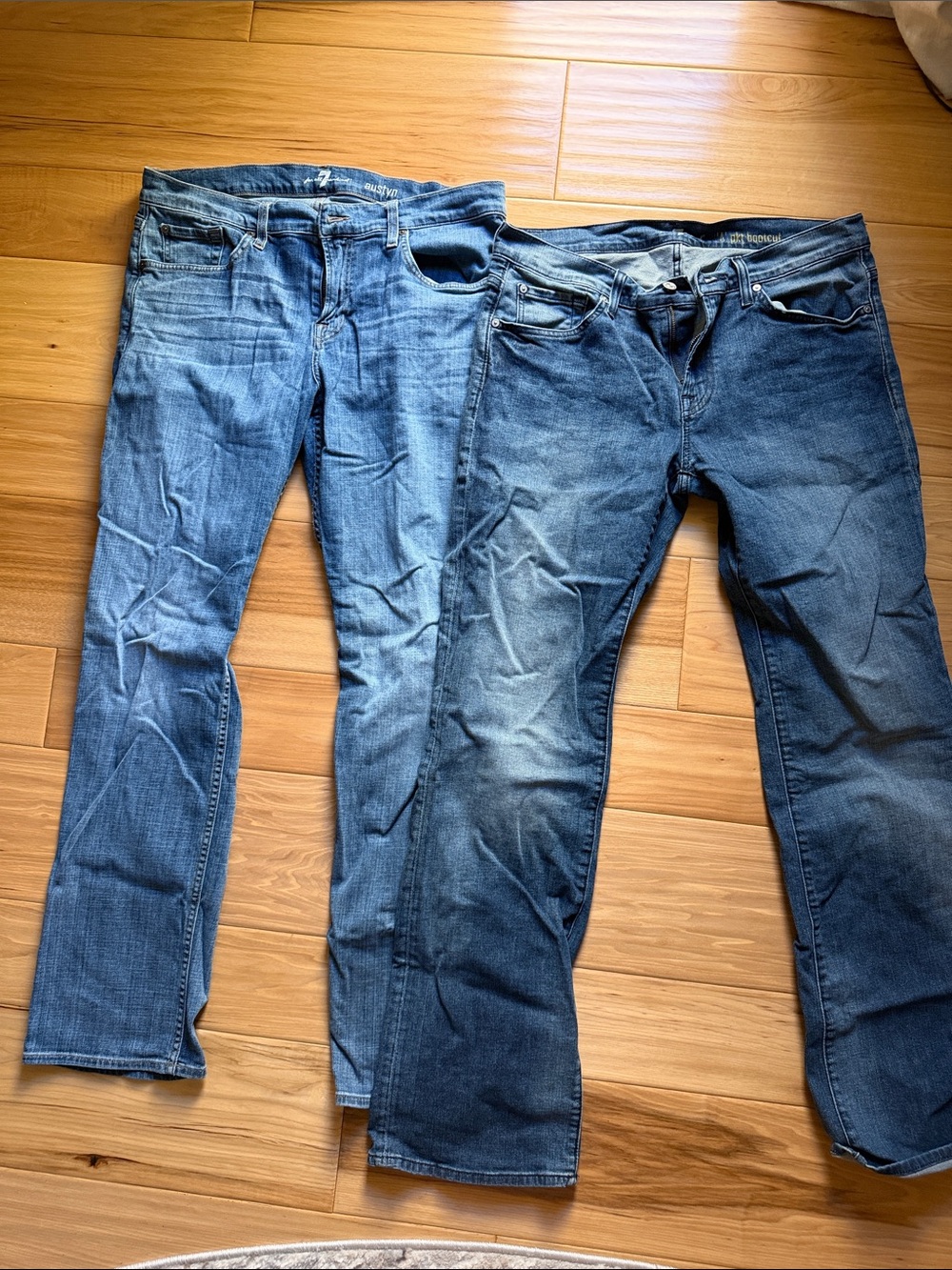 2 pairs of 7 For All Mankind